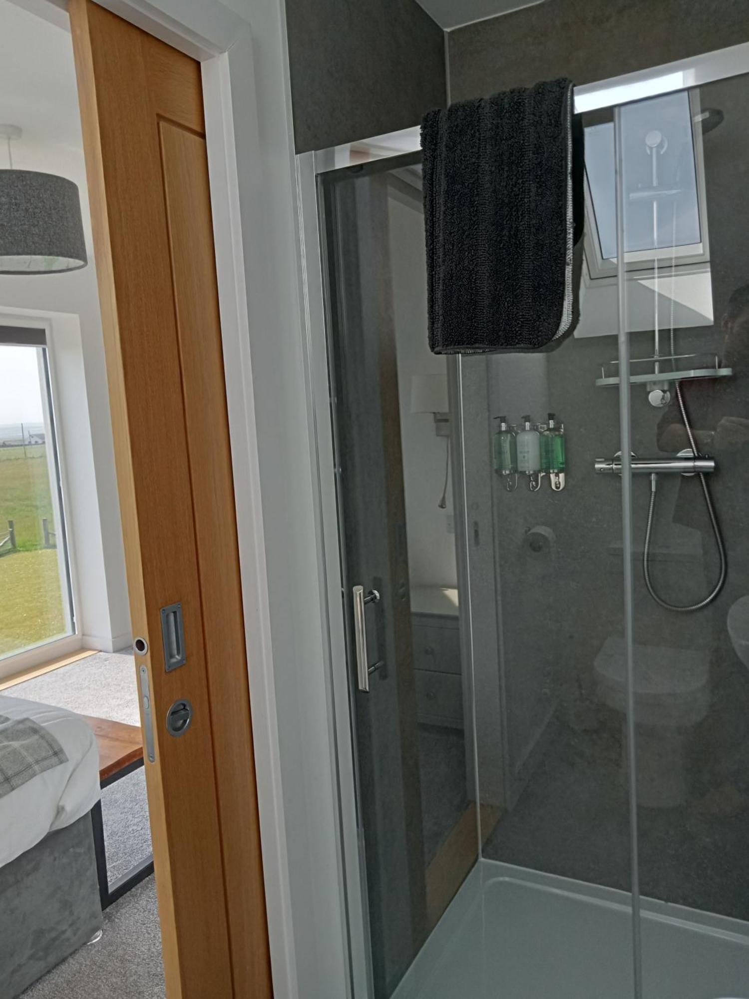 Flotnar Hus - Ensuite Rooms Keiss Pokoj fotografie